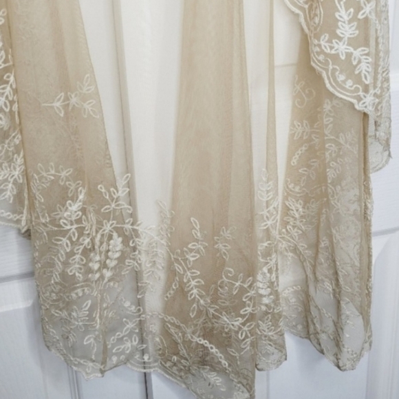 π€©WORN ONCE βοΈ NEW Tularosa Chiara Nude Embroidered Hi Low Skirt xxsmall - Picture 7 of 9